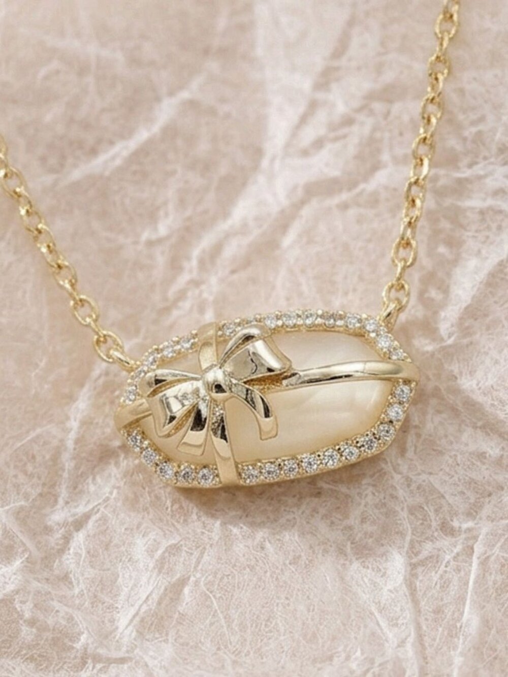 Kendra Scott Elisa Bow Ivory Short Necklace Gold - Picture 2 of 2